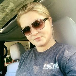 Meet your Posher, Kayla